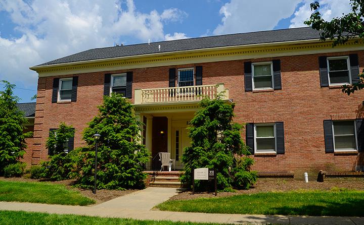 image of residence hall 21 beech